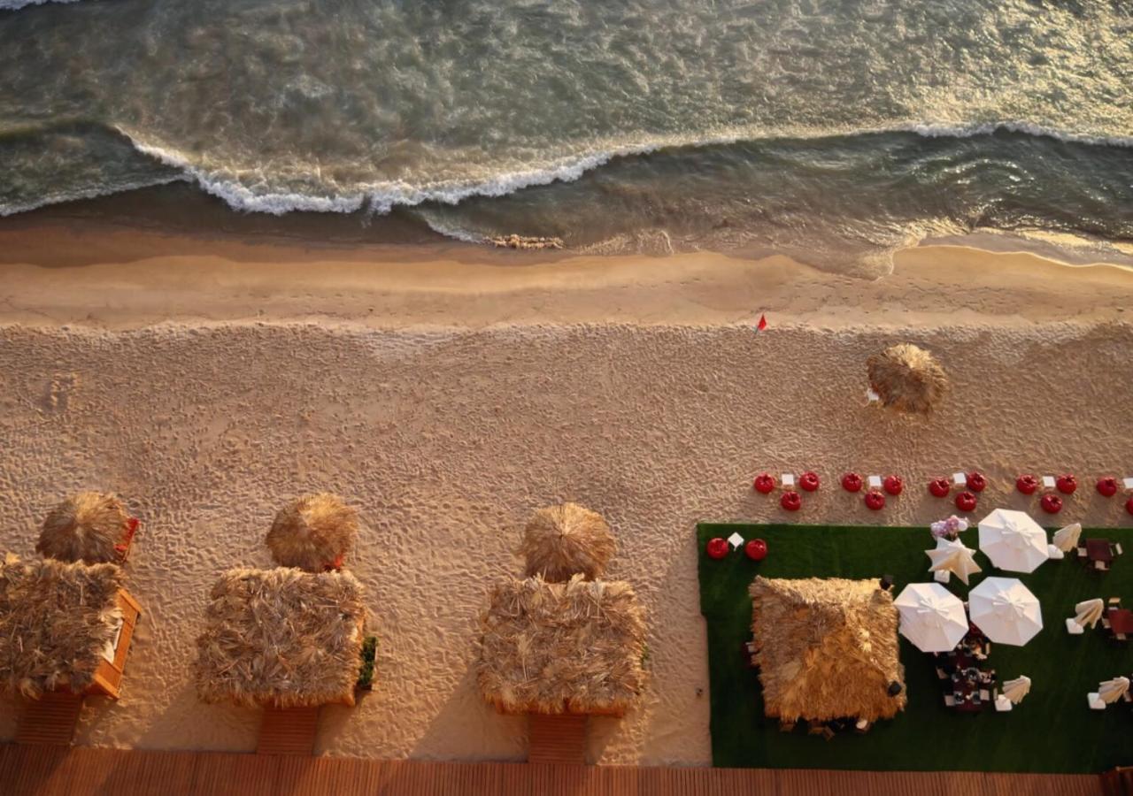 Lancaster Eden Bay Hotel เบรุต ภายนอก รูปภาพ
