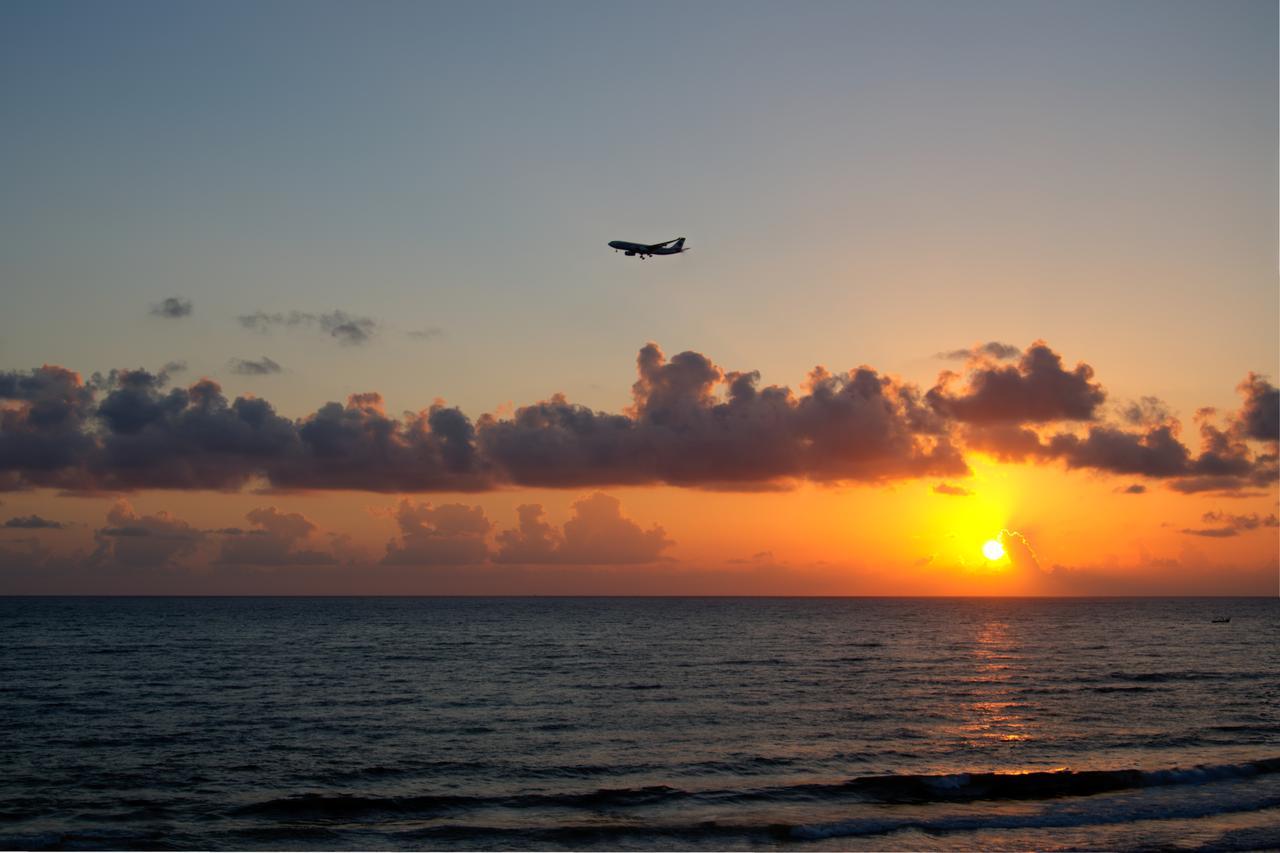 Lancaster Eden Bay Hotel เบรุต ภายนอก รูปภาพ