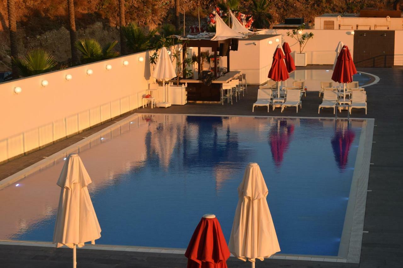 Lancaster Eden Bay Hotel เบรุต ภายนอก รูปภาพ