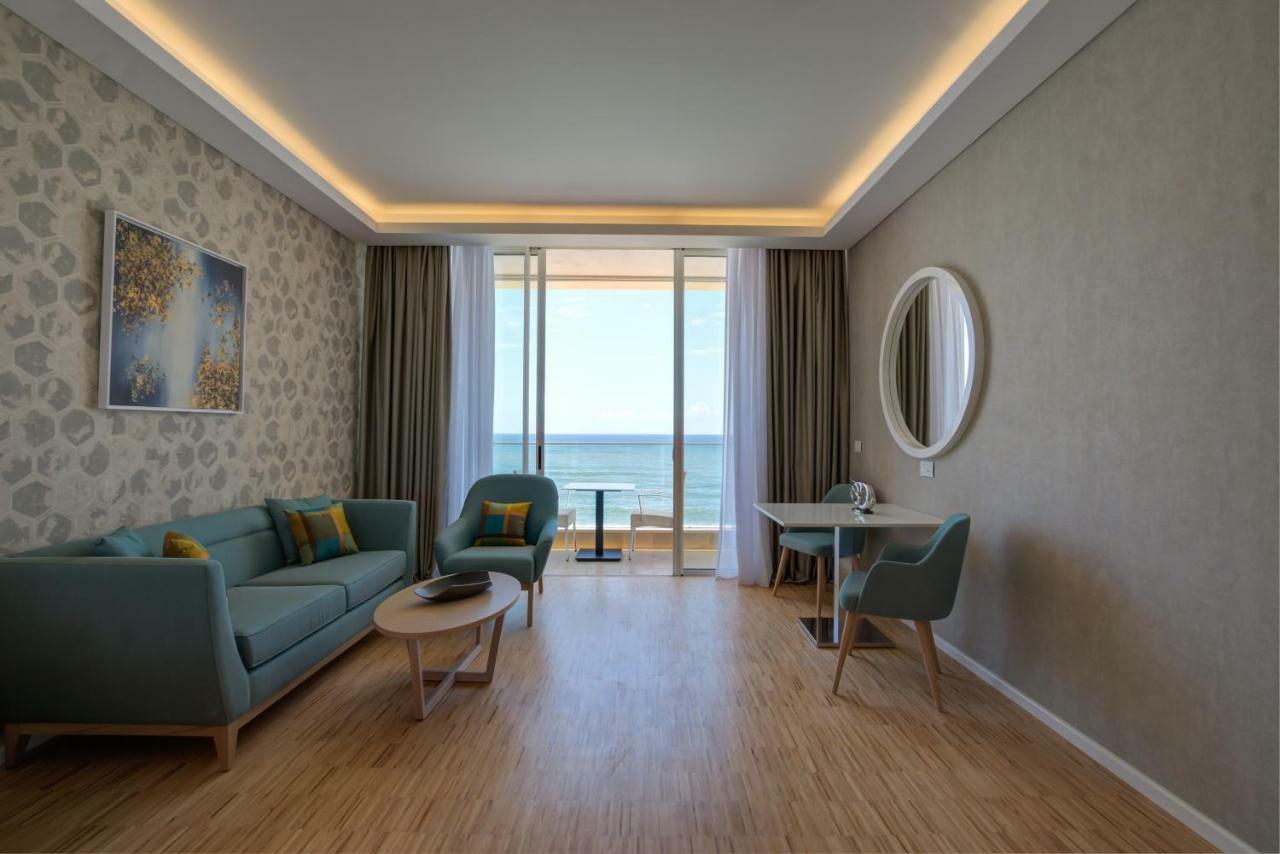 Lancaster Eden Bay Hotel เบรุต ภายนอก รูปภาพ